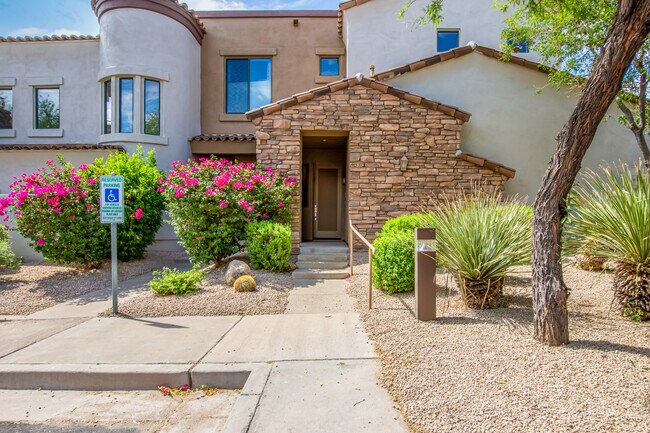 Building Photo - 19550 N Grayhawk Dr