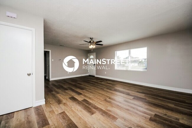 Foto del edificio - 3 Bedroom Pet-Friendly Home in ORLANDO, FL with Main Street Renewal
