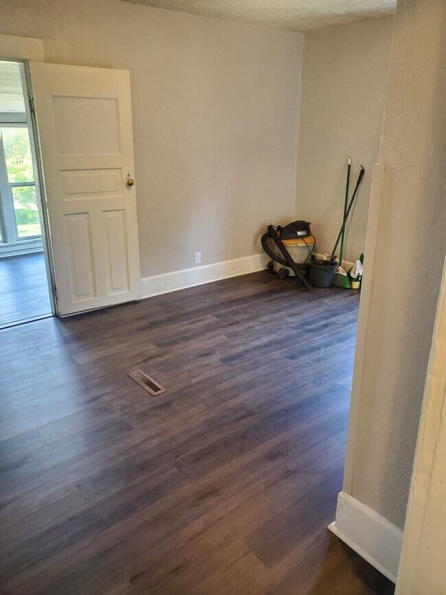 228 N 5th St Unit 228.5, Mankato, MN 56001 Apartments in Mankato, MN