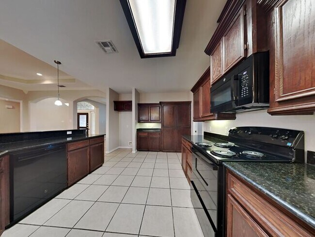 Foto del edificio - No Application Fees* $1000 Off 1st Month R...