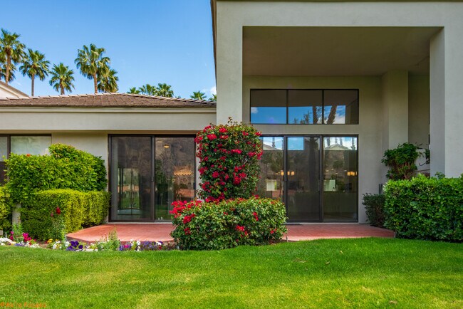 Building Photo - 54793 Oak-Hill