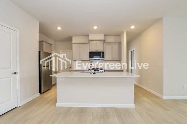 Foto del edificio - 5543 Hydrangea St