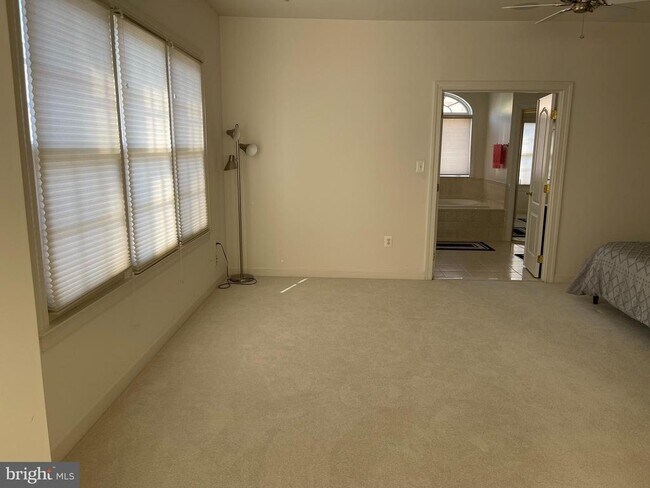 Foto del edificio - 1607 Seneca Ave