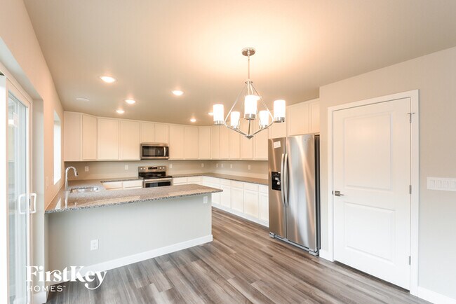 Building Photo - 10657 Luneth Dr