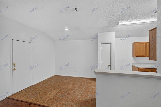 Building Photo - 10340 Blackjack Oaks Dr