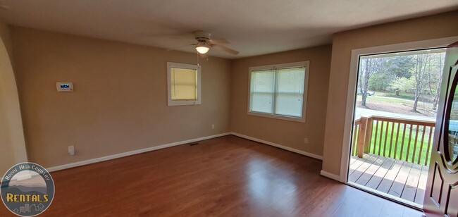 Foto del edificio - Beautiful 3bd/1ba Home in Lenoir