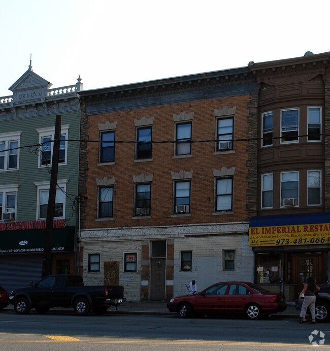 332 Bloomfield Ave, Newark, NJ 07107 Apartments Newark, NJ