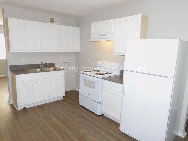 Foto del edificio - 4216 Parker St