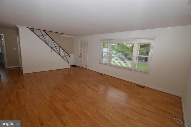 Building Photo - 2712 Bartlett Ln