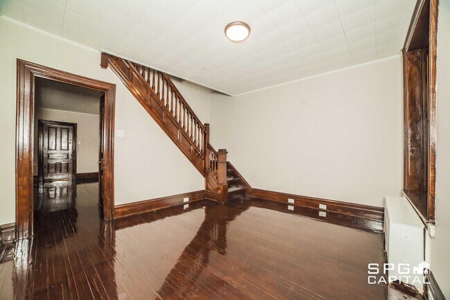 Building Photo - 48 E Middle St