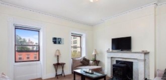 Interior Photo - 159 9th Ave