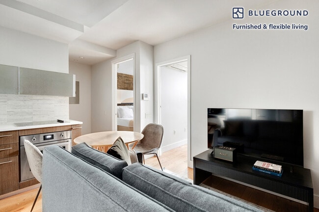 Building Photo - 72 Willoughby St