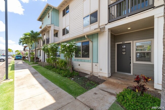 Building Photo - 3 BD/3.5 BA Townhouse in Kohina At Hoopili...