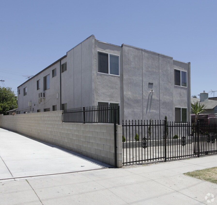Building Photo - 6440 Agnes Ave