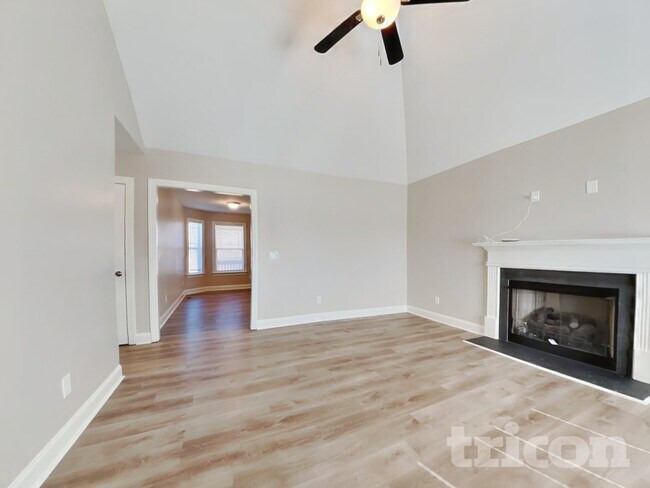 Foto del edificio - 282 Oxfordshire Dr