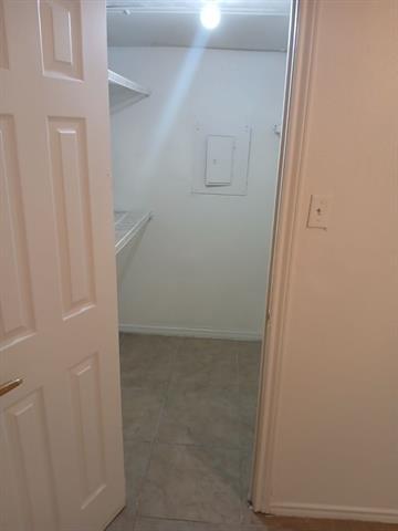 Foto del edificio - 9809 Walnut St