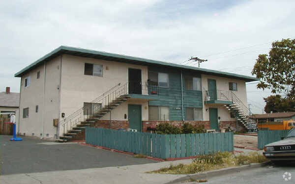 Building Photo - 33862 14th St
