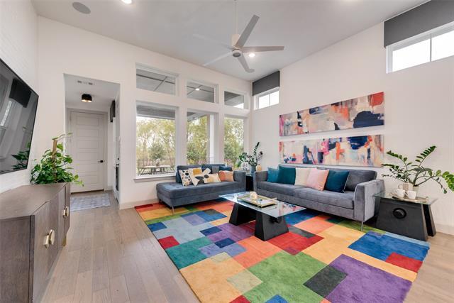Foto del edificio - 8813 Habersham Dr