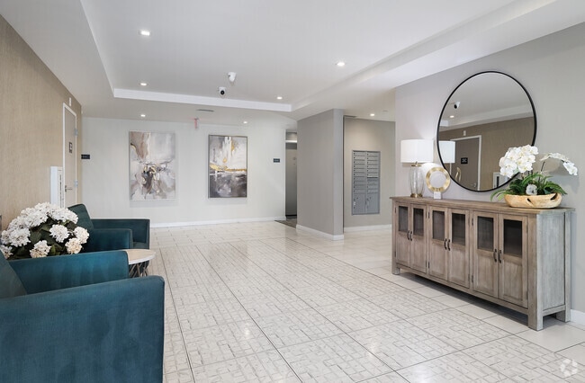 Lobby - Essex Landing Saugus