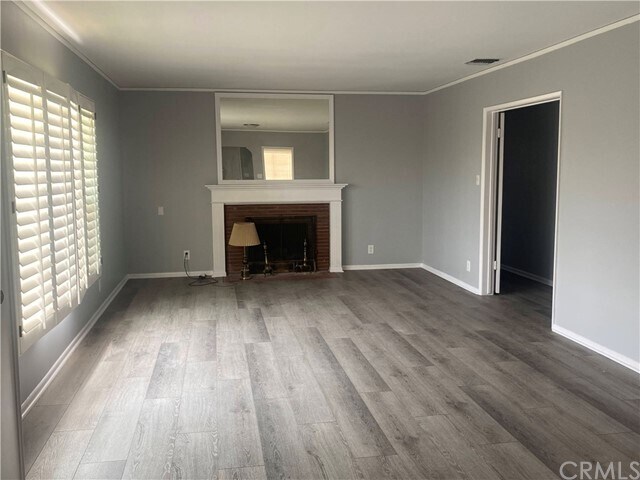 Building Photo - 1225 S Bluff Rd