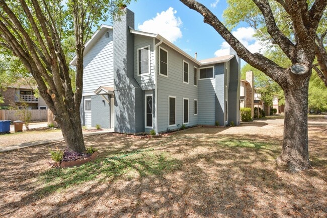 Building Photo - 6020 Westcreek Dr