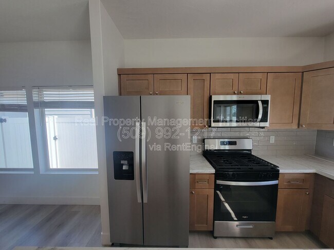 Foto del edificio - 6708 Dradie Pl