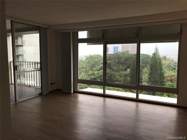 Foto del edificio - 1519 Nuuanu Ave