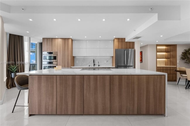 Foto del edificio - 20191 E Country Club Dr