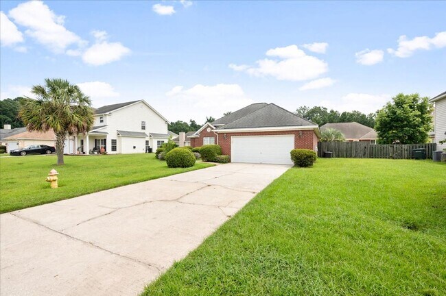 Building Photo - 3BR/2BA in Georgetown Neighborhood Savannah