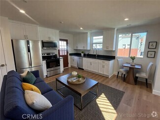 Building Photo - 8727 Dalton Ave