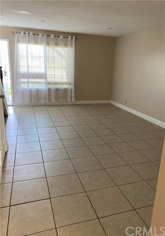Foto del edificio - 5640 Riverside Dr