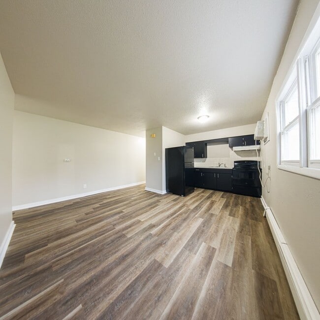 Foto del edificio - 104 2nd St NW