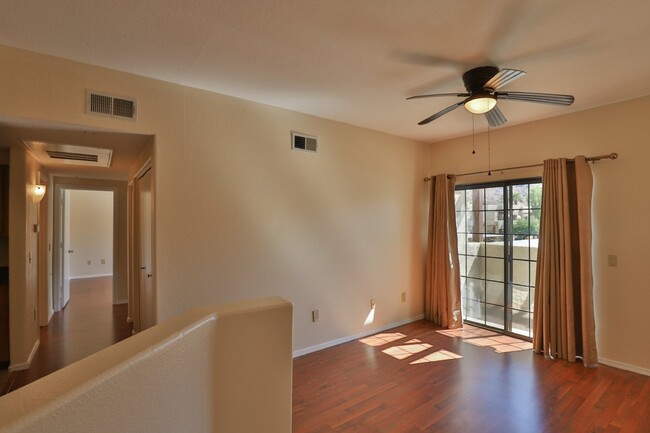 Foto del edificio - Charming 2 Bed, 2 Bath Phoenix Condo - Per...