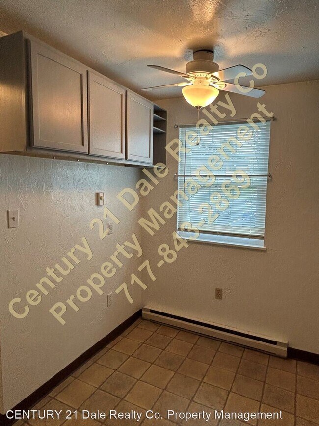 Building Photo - 2 br, 1.5 bath House - 1759 Baron Drive