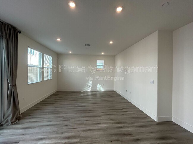 Foto del edificio - 158 Goldback St