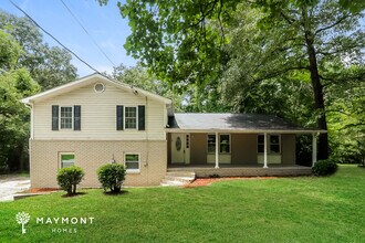 Building Photo - 218 Hillcrest Dr