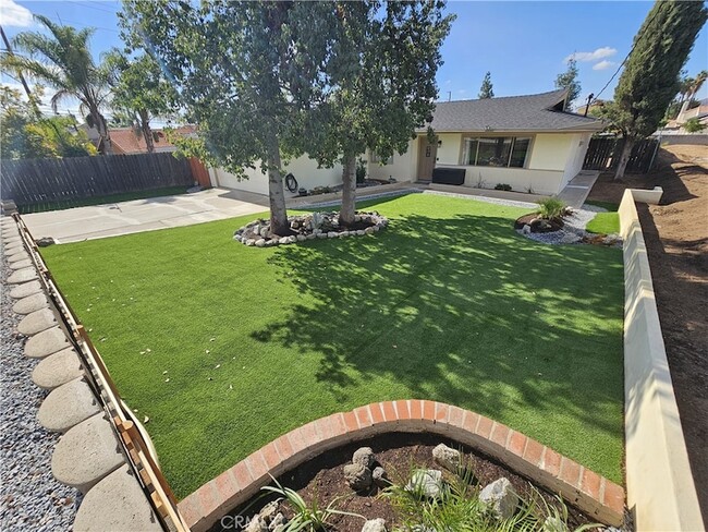 Foto del edificio - 11981 Franklin St