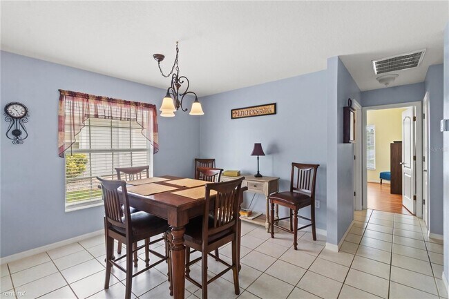 Building Photo - 2 br, 2 bath House - 10234 R Moshie Lane