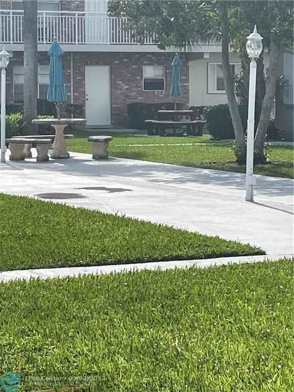 Foto del edificio - 3851 NE 21st Ave
