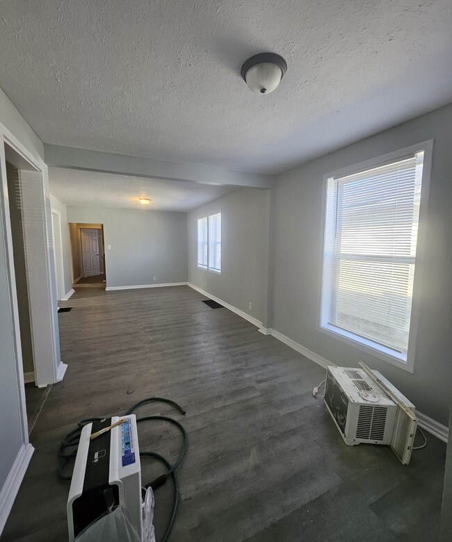 Photo - 1531 Cruft St House