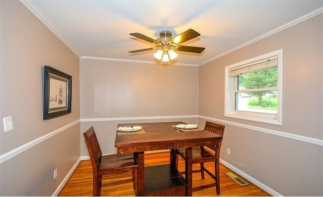 Comedor - 2563 Dering Ct NE
