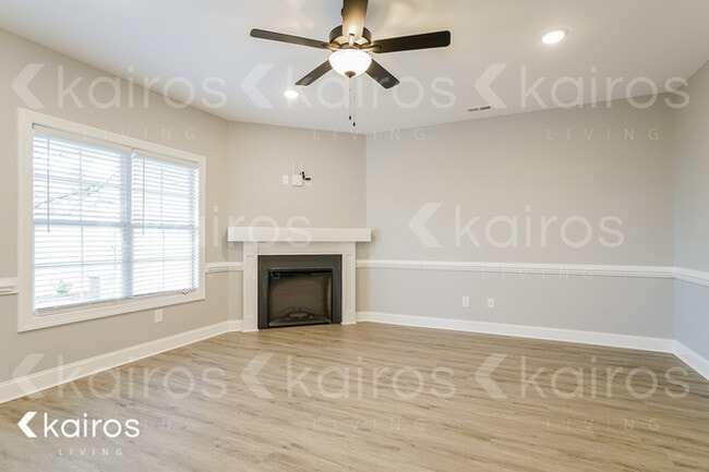 Building Photo - 3709 Oak Leaf Wy