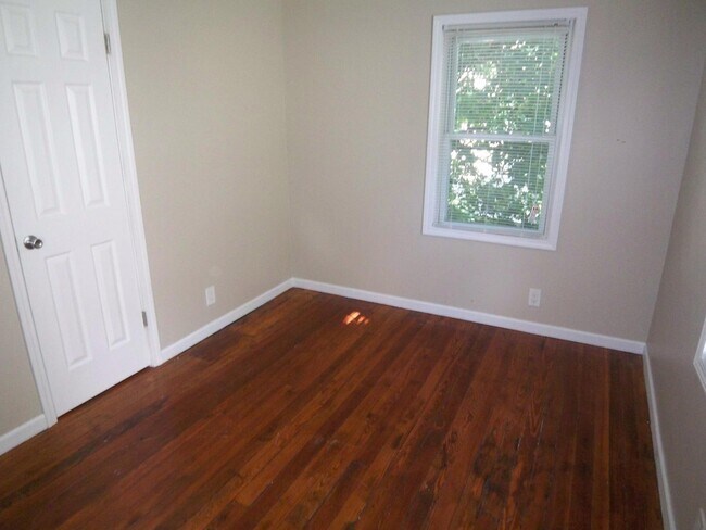 Foto del edificio - 126 Barton St