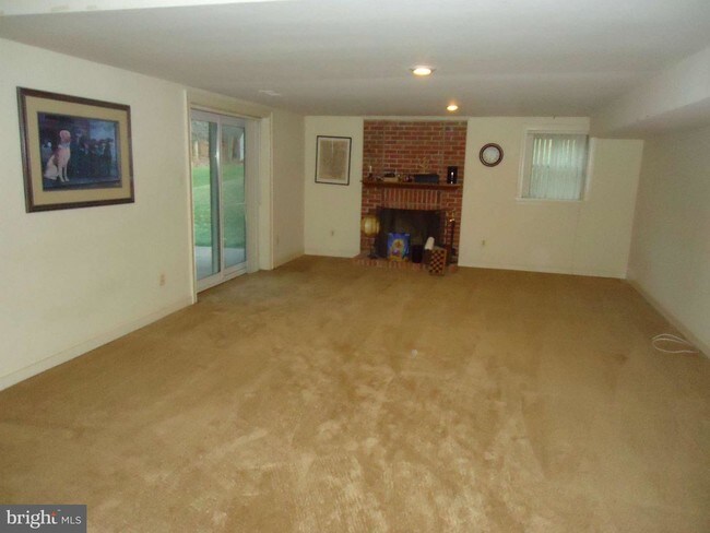 Building Photo - 13426 Cavalier Woods Dr