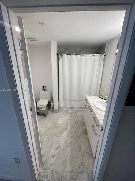 Building Photo - 253 NE 2nd St