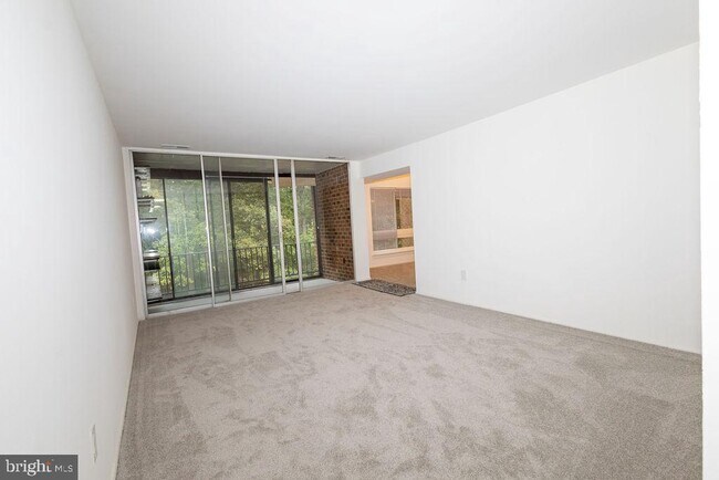 Foto del edificio - 8477 Greenbelt Rd