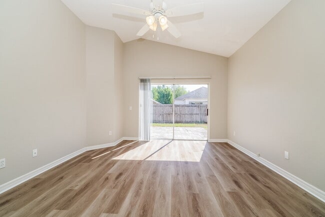 Building Photo - 7862 Bristol Park Dr