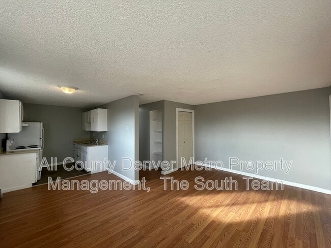 Building Photo - 1676 Hanover St