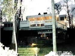 Primary Photo - 31 Waterview Dr