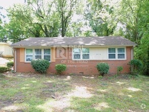 Building Photo - 3016 Myra St